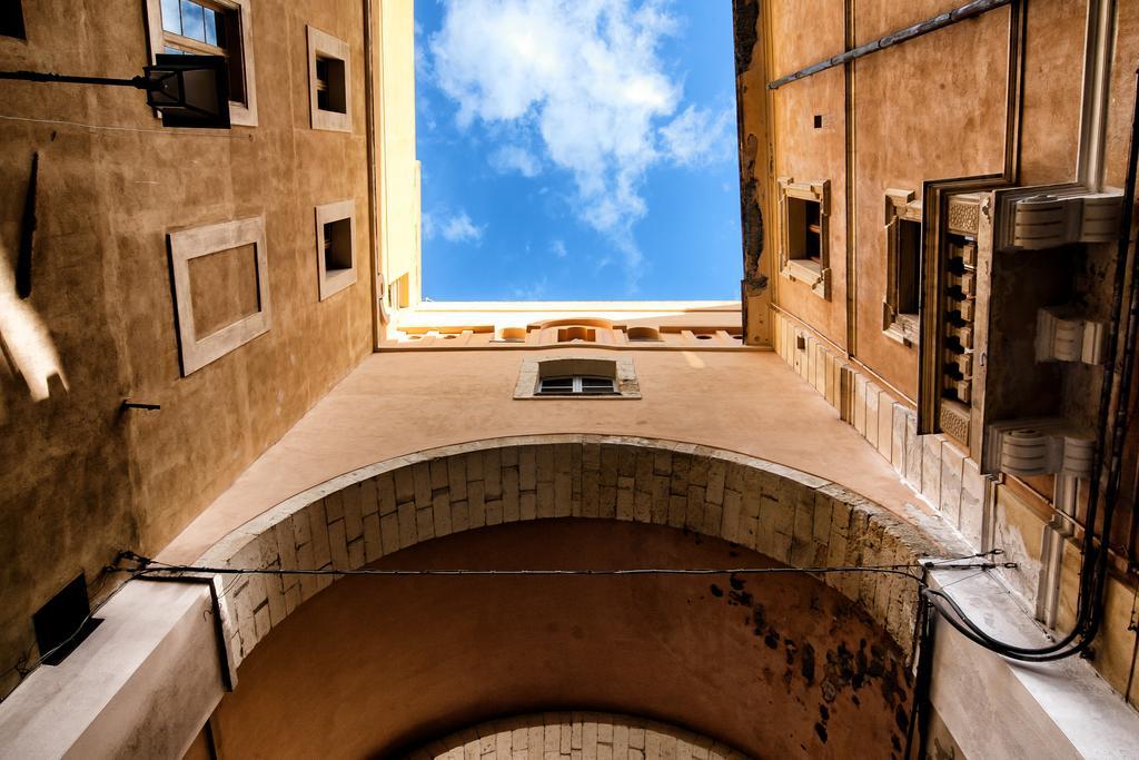 Lucenova Suite Guest-House Cagliari Exteriér fotografie
