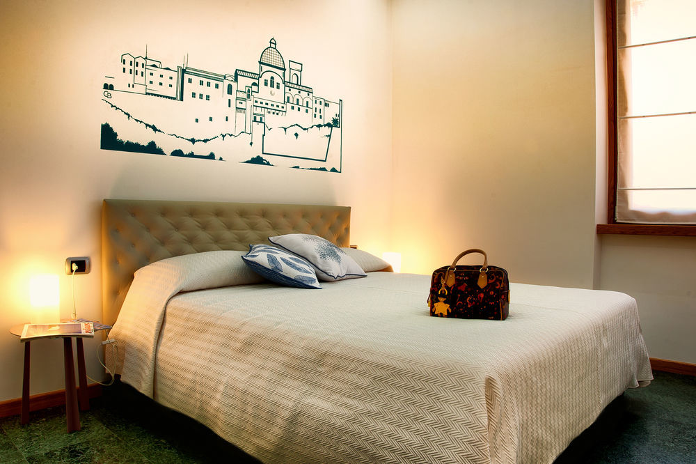 Lucenova Suite Guest-House Cagliari Exteriér fotografie